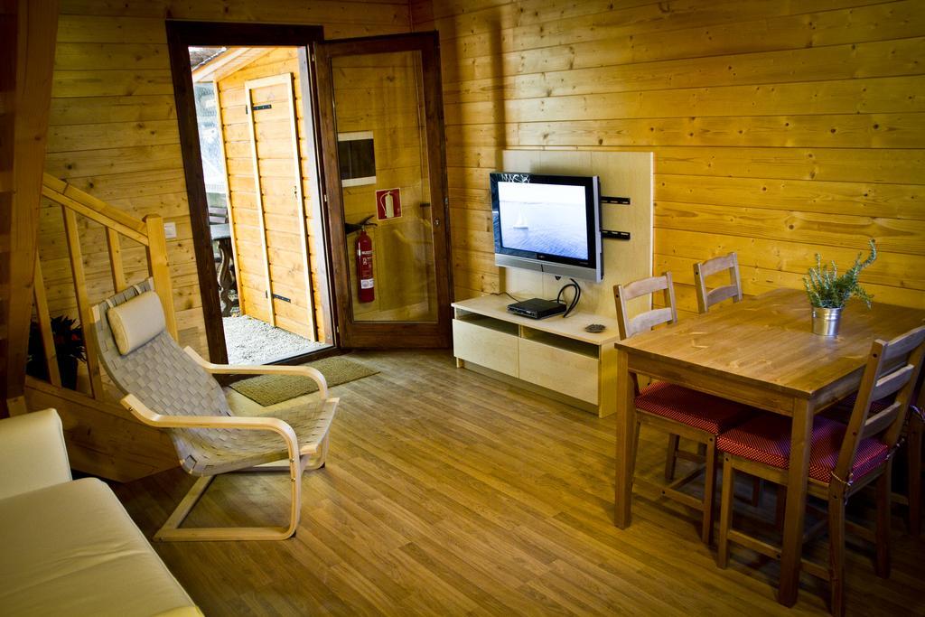 Apartamentos El Bosquet Sant Cugat del Vallès Pokój zdjęcie